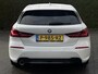 BMW 1-Serie 118i Automaat Sport Edition | SPORTSTOELEN | NAVIGATIE | PARKEERSENSOREN |