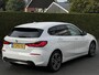BMW 1-Serie 118i Automaat Sport Edition | SPORTSTOELEN | NAVIGATIE | PARKEERSENSOREN |