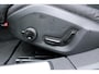 Volvo V60 B4 Automaat Plus Dark | Lichtmetalen Velgen 5-Spaaks 18" | Actieve Noodgeval Assistent | Cruise Control Adaptief Met Stop&Go En Stuurhulp | Dodehoekdetectie Met Correctie | Draadloze Telefoonlader | Electronic Climate Controle | Voorstoelen + Stuurwiel verwarmend + Achterbank Verwarmend