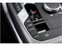 BMW 3-Serie Touring 330e M-Sport | 19,5 kWh Accu | Panodak | Head-Up | Memory | Trekhaak | 360° Camera | Fabrieksgarantie