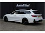 BMW 3-Serie Touring 330e M-Sport | 19,5 kWh Accu | Panodak | Head-Up | Memory | Trekhaak | 360° Camera | Fabrieksgarantie