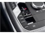 BMW 3-Serie Touring 330e M-Sport | 19,5 kWh Accu | Panodak | Head-Up | Memory | Trekhaak | 360° Camera | Fabrieksgarantie