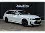 BMW 3-Serie Touring 330e M-Sport | 19,5 kWh Accu | Panodak | Head-Up | Memory | Trekhaak | 360° Camera | Fabrieksgarantie