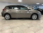 Toyota Auris 1.8 Hybrid Dynamic. Dealer onderhouden, Climate controle, Navigatie, Cruise controle, Trekhaak.