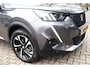 Peugeot 2008 130 Pk GT-Line * Automaat * * Navigatie * Open Schuifdak * 1/2 Lederen Interieur * L.M. Velgen * Stoelverwarming * Keyless Start * L.M. Velgen * Vierseizoenenbanden * Achteruitrij Parkeer Camera * Adaptive Cruise Contro Vingerhoets; Vierde Generatie Eersteklas Service, Al meer dan 100 jaar.........