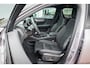 Volvo EX40 Single Motor Extended Range Ultra 82 kWh | Adaptieve Cruise Control | Schuif/Kanteldak | Stoel + Stuurverwarming | Harman Kardon Audio | 20 Inch | Extra Getint Glas Achter |