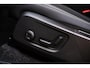 Volvo EX40 Single Motor Extended Range Ultra 82 kWh | Adaptieve Cruise Control | 22” Velgen | Black Pack | Trekhaak | Heico | Schuif/Kanteldak | Stoel + Stuurverwarming | Harman Kardon Audio | Extra Getint Glas Achter |