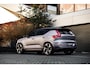 Volvo EX40 Single Motor Extended Range Ultra 82 kWh | Adaptieve Cruise Control | 22” Velgen | Black Pack | Trekhaak | Heico | Schuif/Kanteldak | Stoel + Stuurverwarming | Harman Kardon Audio | Extra Getint Glas Achter |