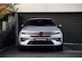 Volvo EX40 Single Motor Extended Range Ultra 82 kWh | Adaptieve Cruise Control | 22” Velgen | Black Pack | Trekhaak | Heico | Schuif/Kanteldak | Stoel + Stuurverwarming | Harman Kardon Audio | Extra Getint Glas Achter |