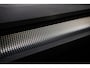 Volvo EX40 Single Motor Extended Range Ultra 82 kWh | Adaptieve Cruise Control | 22” Velgen | Black Pack | Trekhaak | Heico | Schuif/Kanteldak | Stoel + Stuurverwarming | Harman Kardon Audio | Extra Getint Glas Achter |