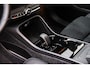 Volvo EX40 Single Motor Extended Range Ultra 82 kWh | Adaptieve Cruise Control | 22” Velgen | Black Pack | Trekhaak | Heico | Schuif/Kanteldak | Stoel + Stuurverwarming | Harman Kardon Audio | Extra Getint Glas Achter |