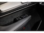 Volvo EX40 Single Motor Extended Range Ultra 82 kWh | Adaptieve Cruise Control | 22” Velgen | Black Pack | Trekhaak | Heico | Schuif/Kanteldak | Stoel + Stuurverwarming | Harman Kardon Audio | Extra Getint Glas Achter |