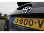 Toyota RAV4 2.5 HYBRID AWD STYLE VOLLEDIG DEALER ONDERHOUDEN CAMERA TREKHAAK KEYLESS STOELVERWARMING XENON/LED NAVI CLIMA CRUISE PDC V+A LMV PRIVACYGLAS ENZ...