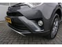 Toyota RAV4 2.5 HYBRID AWD STYLE VOLLEDIG DEALER ONDERHOUDEN CAMERA TREKHAAK KEYLESS STOELVERWARMING XENON/LED NAVI CLIMA CRUISE PDC V+A LMV PRIVACYGLAS ENZ...