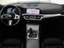 BMW 3-Serie 320i High Executive | Sport Line | Leder | Harman/Kardon | Trekhaak | Stoelverwarming | Carplay | Sfeerverlichting | Navigatie | Live Cockpit | Full LED | 18'' | Parkeerhulp