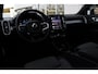Volvo XC40 B4 Automaat Plus Dark | All-season banden | Verwarmbare voorstoelen | Verwarmbaar stuurwiel | Premium sound by Harman Kardon | Verwarmbaar voorruit | 18 inch Lichtmetalen velgen | Semi elektrische trekhaak | Alarmklasse 3 | Bestuurdersstoel met geheugen | Blind spot | Adaptive cruise control | Google-Maps navigatie | Achteruitrij camera |