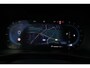 Volvo XC40 2.0 B4 Plus Dark | 19 inch lichtmetalen velgen | All-season banden | Verwarmbare voorstoelen | Verwarmbaar stuurwiel | Semi elek. trekhaak | Blind spot | Elek. bed. stoelen | Bestuurdersstoel met Memory | Achteruitrij camera | Adaptive cruise control | Google-Maps navigatie |