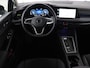 Volkswagen Golf 1.5 eTSI Style | Panoramadak | Stoelverwarming | Trekhaak | Massage | Matrix LED | Camera | Carplay | Keyless | Demping Adaptief | Memory | Navigatie | Park Assist | File Assistent