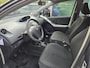 Toyota Yaris 1.3 VVTi Sol | 1E EIGENAAR | 12MND GARANTIE | NW KOPPELING | AIRCO