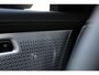 Volvo XC90 T8 Automaat Plug-in hybrid AWD Ultra Bright | Panoramadak | Massagefunctie voorstoelen | Luchtvering | Stoelventilatie voorstoelen | Voorstoelen- en achterbank verwarmbaar | 360° camera | Gelamineerde zijruiten | Premium Sound by Bowers & Wilkins | Semi Elektrische Trekhaak | 22 inch Lichtmetalen Velgen | Alarmklasse 3 | Glazen pook | Hemelbekleding donker | Blind spot | Adaptive cruise control | Pilot assist |