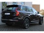 Volvo XC90 T8 Automaat Plug-in hybrid AWD Ultra Bright | Panoramadak | Massagefunctie voorstoelen | Luchtvering | Stoelventilatie voorstoelen | Voorstoelen- en achterbank verwarmbaar | 360° camera | Gelamineerde zijruiten | Premium Sound by Bowers & Wilkins | Semi Elektrische Trekhaak | 22 inch Lichtmetalen Velgen | Alarmklasse 3 | Glazen pook | Hemelbekleding donker | Blind spot | Adaptive cruise control | Pilot assist |