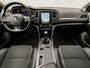 Renault Megane Estate 1.2 TCe Bose Sport (APPLE CARPLAY, GROOT NAVI, BOSE AUDIO, LEDER, CAMERA, KEYLESS, SFEERVERLICHTING, SPORTSTOELEN, TREKHAAK, GETINT GLAS, LM VELGEN, NIEUWSTAAT)