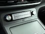 Hyundai Kona Electric EV Fashion 64 kWh | Warmtepomp | SoH 97,9% | Stoel + stuurverwarming | Bluelink app | Navigatie | Camera |
