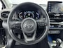 Toyota Yaris Cross 1.5 Hybrid Executive | Dodehoek | Rondomzicht Camera | Parkeersensoren | Stoelverwarming | Stuurverwarming | Navigatie | Apple Carplay / Android Auto