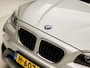 BMW X1 sDrive20i High Executive 184Pk Automaat (PANORAMADAK, NAVIGATIE, CLIMATE, CAMERA, CRUISE, SPORTSTOELEN, PARKEERSENSOREN, BLUETOOTH, NIEUWE APK, NIEUWSTAAT)