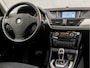 BMW X1 sDrive20i High Executive 184Pk Automaat (PANORAMADAK, NAVIGATIE, CLIMATE, CAMERA, CRUISE, SPORTSTOELEN, PARKEERSENSOREN, BLUETOOTH, NIEUWE APK, NIEUWSTAAT)