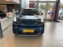 Lynk & Co 01 1.5 Panoramadak/360° Camera/Keyless/Lane assist/Adaptive cruise control/Navigatie/Apple carplay/Climate control/Stoelverwarming/Dodehoek detectie/Elektrisch sluitende achterklep/Elektrisch verstelbare stoel met geheugen/Multifunctioneel stuurwiel,20 Inch