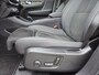 Volvo XC40 Plug-in hybrid T4 Ultimate Dark | Trekhaak | Panoramadak | 360° camera | Harman Kardon audio | Adaptive cruise control | Navigatie | Stoel- en stuurverwarming | Apple Carplay / Android Auto | Elektrische stoelverstelling |