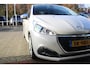 Peugeot 208 1.2 82PK ALLURE | TREKHAAK | NAVIGATIE | APPLE CARPLAY/ANDROID AUTO | CRUISE CONTROL | CLIMATE CONTROL | LICHTMETALEN VELGEN 16" | ALL SEASON BANDEN | DAB+ RADIO | PARKEERSENSOREN ACHTER |