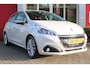 Peugeot 208 1.2 82PK ALLURE | TREKHAAK | NAVIGATIE | APPLE CARPLAY/ANDROID AUTO | CRUISE CONTROL | CLIMATE CONTROL | LICHTMETALEN VELGEN 16" | ALL SEASON BANDEN | DAB+ RADIO | PARKEERSENSOREN ACHTER |