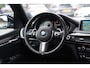 BMW X5 XDrive30d High Executive | M-pakket | Panorama | 360 Camera | Head up Display | 20 Inch | Luxe Leder | NAP | Lane Assist |