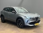 Alfa Romeo Junior 1.2 Turbo Hybrid Ibrida Speciale 17" Lichtmetaal | Adaptieve Cruise | Leder/Stof | Digitaal Dashboard | Stoelverwarming | LED | Parkeersensoren | Achteruitrijcamera | Airco (automatisch) | Apple Carplay/Android Auto|telefoonintegratie premium
