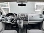 Volkswagen Transporter 2.0 TDI L1H1 BTW VRIJ!! Airco Cruise control Parkeersensoren voor en achter Telefoonvoorbereiding Navigatie 1e eigenaar Dealer onderhouden Euro 5 Ex overheid