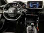 Peugeot 2008 1.2 PureTech Sport (APPLE CARPLAY, GROOT NAVI, CLIMATE, ZWART HEMEL, PARKEERSENSOREN, SPORTSTOELEN, CRUISE, DAB+, NIEUWSTAAT)