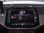 Mercedes-Benz E-klasse 300 e Luxury Line | Rij assistentie | Memory | Trekhaak | Stoelventilatie | Headup display |