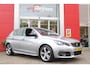 Peugeot 308 1.2 130PK GT-LINE | MASSAGE STOELEN | NAVIGATIE | APPLE CARPLAY/ANDROID AUTO | 17" LICHTMETALEN VELGEN | ALL SEASON BANDEN | FULL LED KOPLAMPEN | DAB+ RADIO | CLIMATE CONTROL | STOEL VERWARMING | CRUISE CONTROL | KEYLESS ENTRY/START | DODEHOEK BEWAKING | ACHTERUITRIJ CAMERA | PARKEERSENSOREN VOOR EN ACHTER |