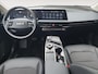Kia EV6 Light Edition 58 kWh | Stoel en stuurverwarming | Navigatie | Camera | Adaptieve cruise control | Parkeersensoren voor en achter |
