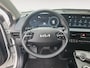 Kia EV6 Light Edition 58 kWh | Stoel en stuurverwarming | Navigatie | Camera | Adaptieve cruise control | Parkeersensoren voor en achter |