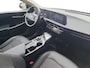 Kia EV6 Light Edition 58 kWh | Stoel en stuurverwarming | Navigatie | Camera | Adaptieve cruise control | Parkeersensoren voor en achter |