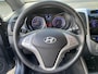 Hyundai ix20 1.4i i-Vision / NL-Auto / Cruise-Control / Climate-Control / Trekhaak / Radio / Armsteun V+A / Getint-Glas / PDC-Achter / 16'' LMV / All-Season / ENZ.