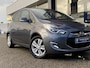 Hyundai ix20 1.4i i-Vision / NL-Auto / Cruise-Control / Climate-Control / Trekhaak / Radio / Armsteun V+A / Getint-Glas / PDC-Achter / 16'' LMV / All-Season / ENZ.
