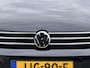 Volkswagen Touran 1.5 TSI Comfortline Business 7p | Navi/Adapt.Cruise/Clima/Camera/Privacy Glass/Apple CarPlay-Android Auto