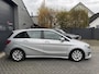 Mercedes-Benz B-klasse 180 d Business Solution | Navigatie | Camera | Stoelverwarming | LED | Lichtmetalen Velgen |
