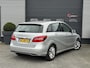 Mercedes-Benz B-klasse 180 d Business Solution | Navigatie | Camera | Stoelverwarming | LED | Lichtmetalen Velgen |