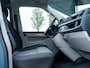 Volkswagen Transporter 2.0 TDI L1H1 Comfortline | Rolstoelvervoer | Oprijplateau Autolift R226 | 2x Rolstoel vergrendeling | 2 M1 Gekeurde Stoelen SmartSeat | Aluminium Vloer M1 Gekeurd | Geïsoleerd | Airco | Cruise Control | Parkeersensoren |