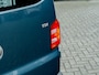 Volkswagen Transporter 2.0 TDI L1H1 Comfortline | Rolstoelvervoer | Oprijplateau Autolift R226 | 2x Rolstoel vergrendeling | 2 M1 Gekeurde Stoelen SmartSeat | Aluminium Vloer M1 Gekeurd | Geïsoleerd | Airco | Cruise Control | Parkeersensoren |